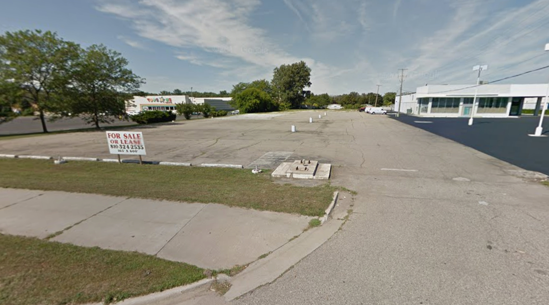 Gardens Roller Rink - 2015 (newer photo)